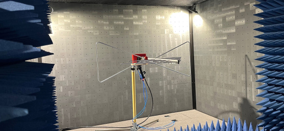 IDS EMC 측정 부스.